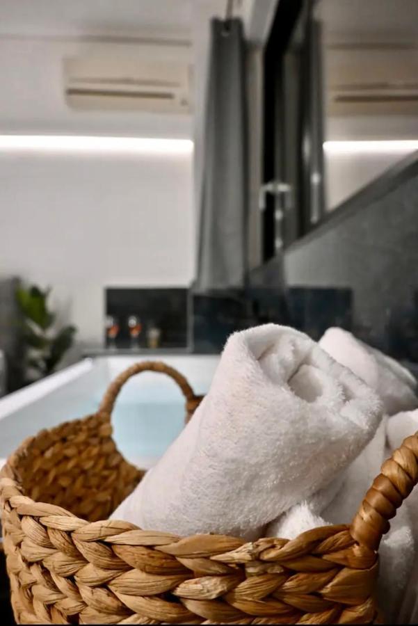 Zoe'S Suite Athen'S Center Bagian luar foto
