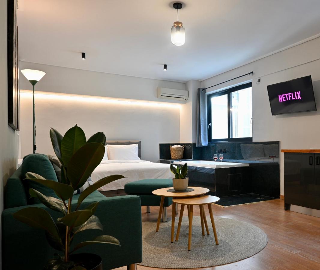Zoe'S Suite Athen'S Center Bagian luar foto